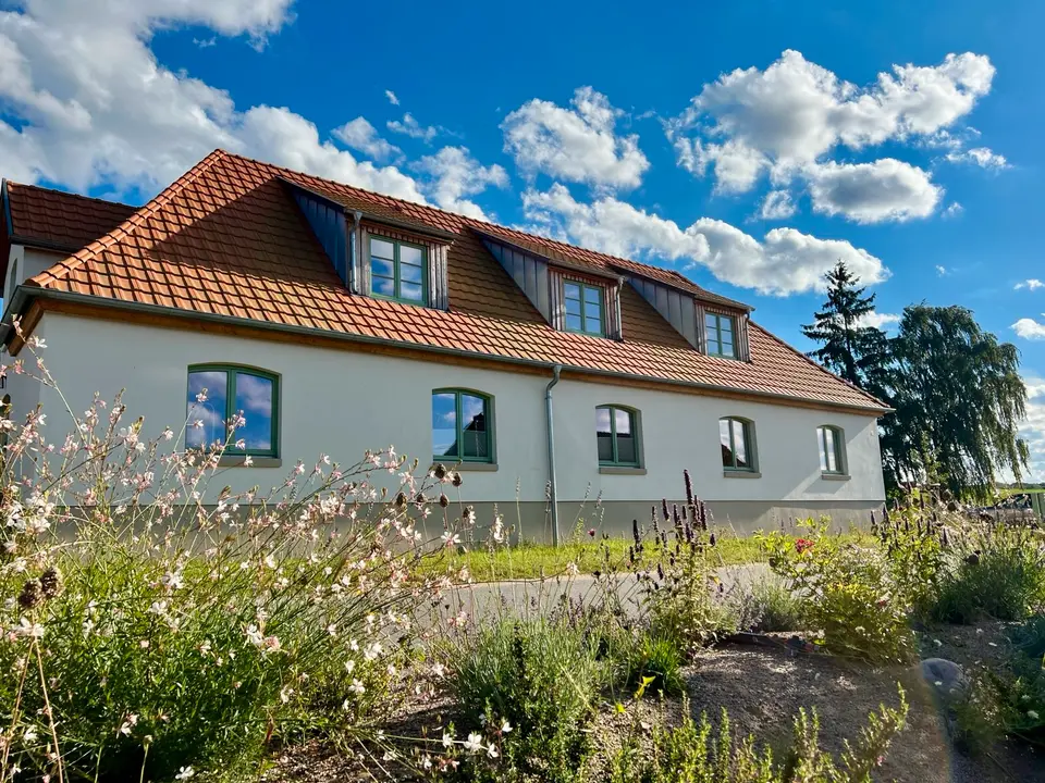 5 Zimmer Wohnung mit 100 m² in Neubrandenburg – Bild 1