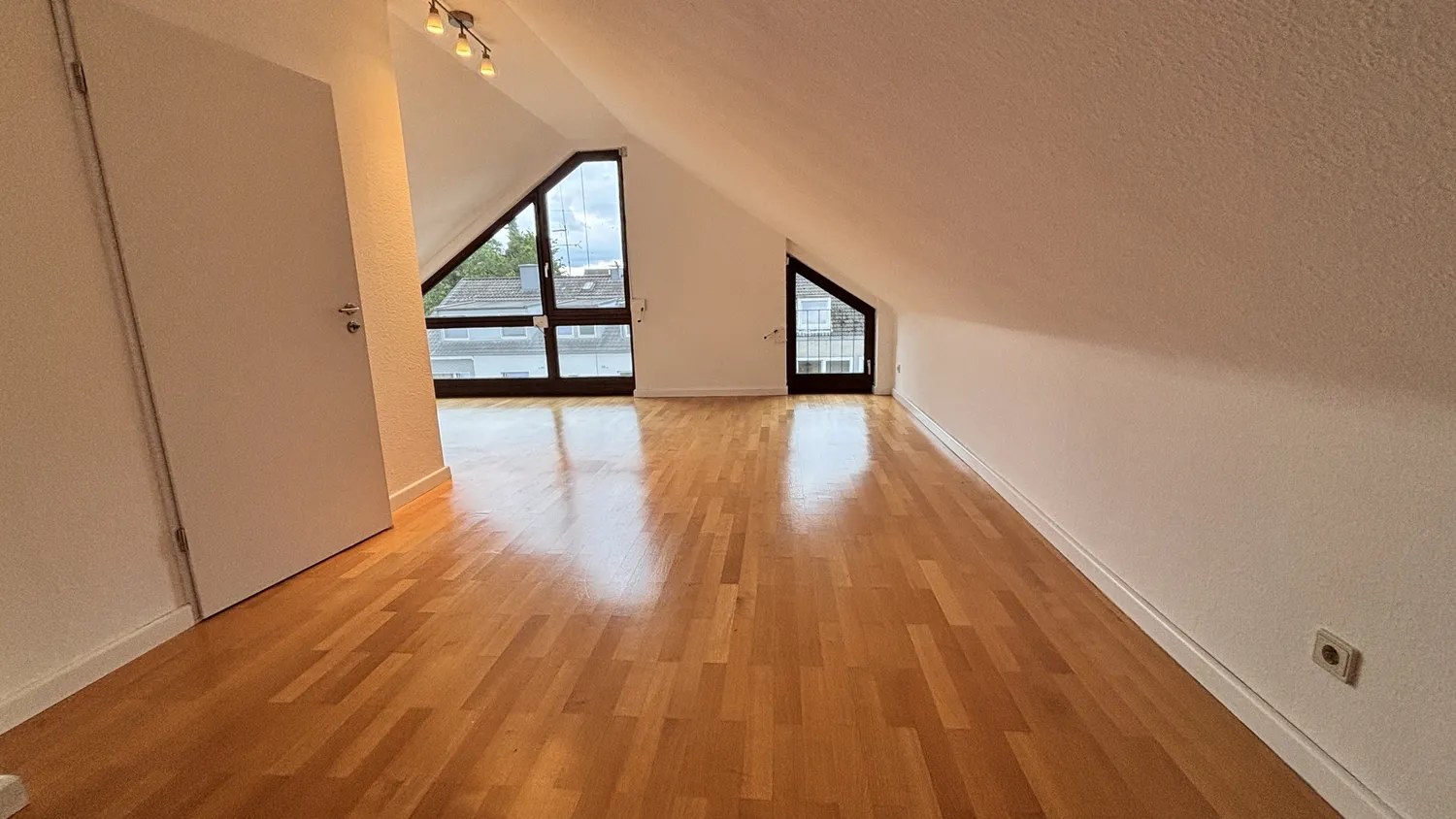 4 Zimmer Wohnung mit 138 m² in Düsseldorf – Bild 9