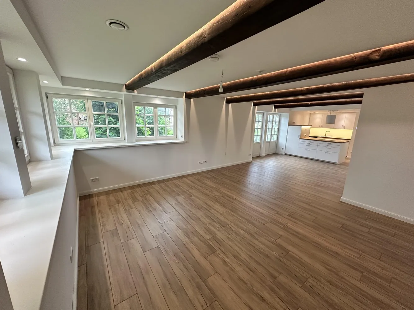 5 Zimmer Wohnung mit 132 m² in Hamburg – Bild 2