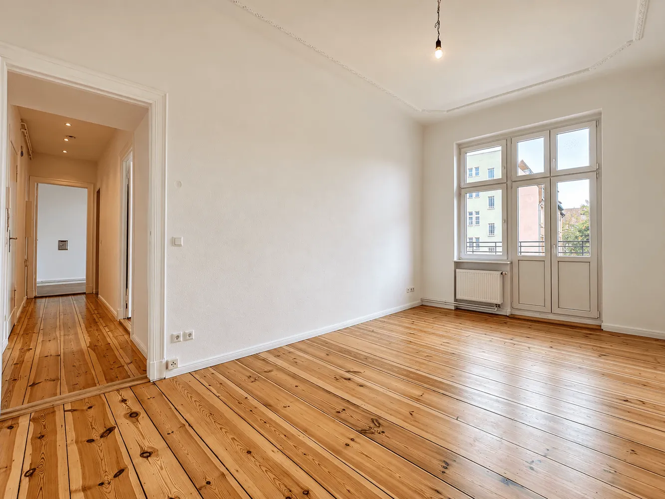 2 Zimmer Wohnung mit 84 m² in Berlin – Bild 1