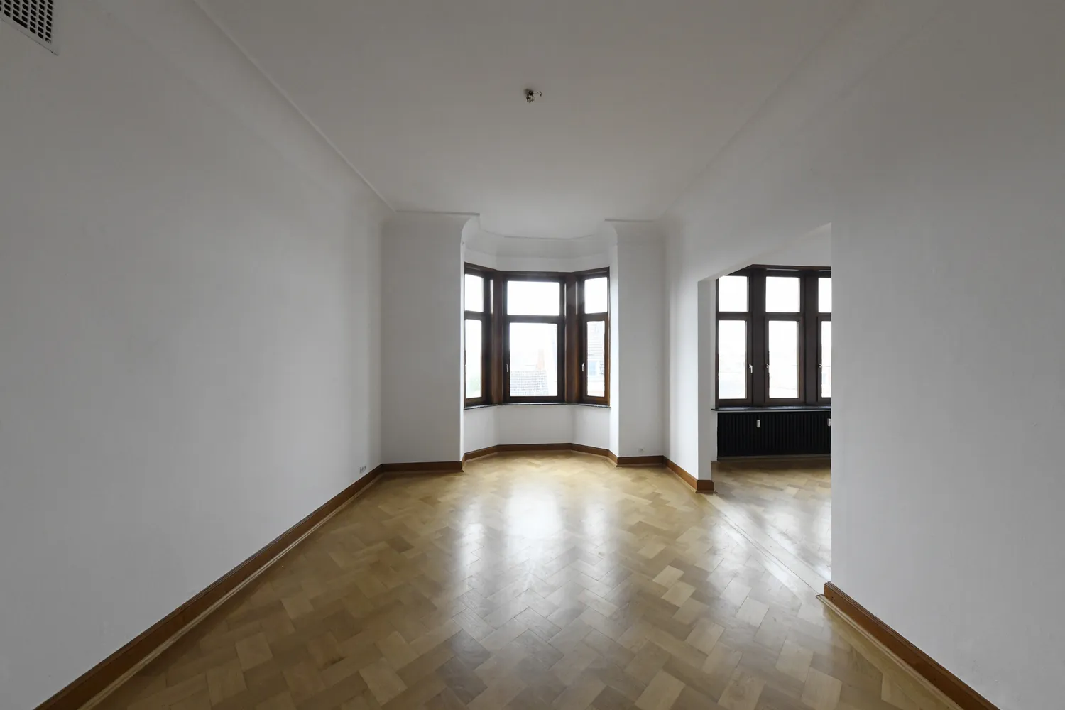5 Zimmer Wohnung mit 143 m² in Bremen – Bild 4
