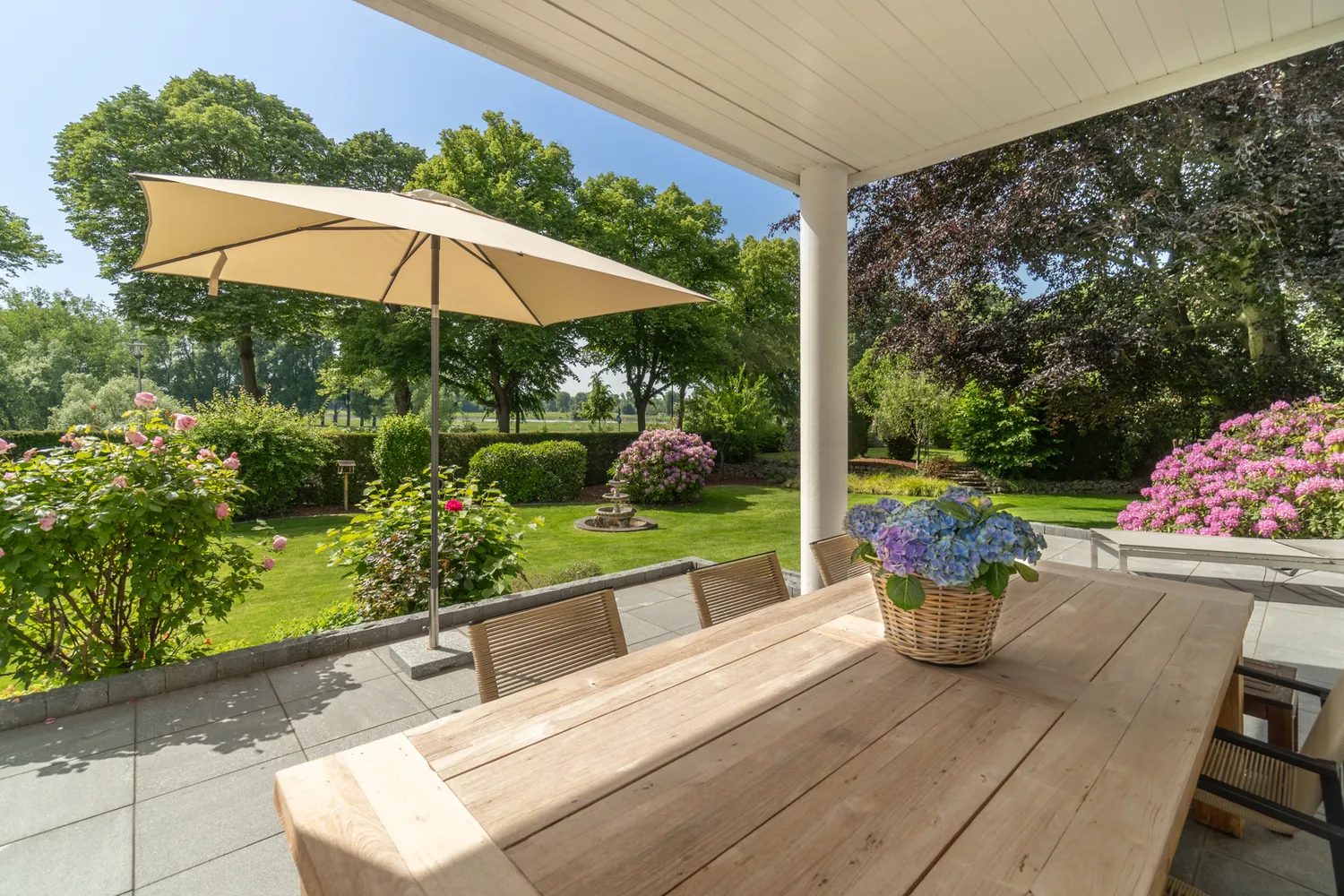 9 Zimmer Haus mit 387 m² in Düsseldorf – Bild 4