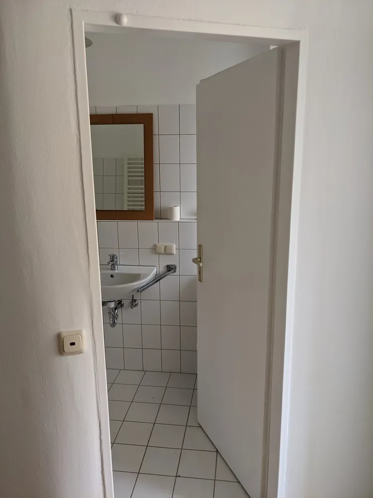 2 Zimmer Wohnung mit 82 m² in Wiesbaden – Bild 7