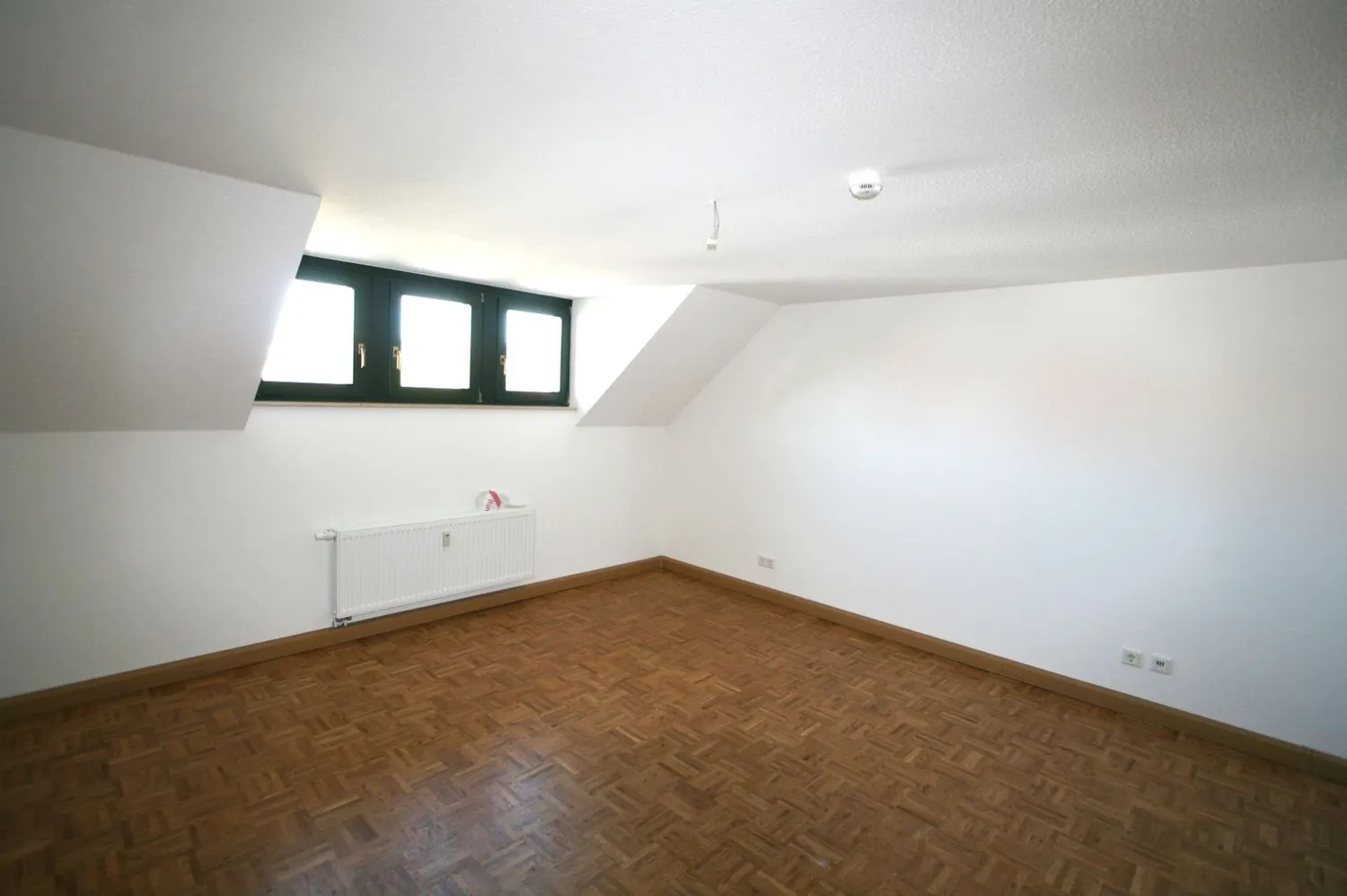 3 Zimmer Wohnung mit 100 m² in Meiningen – Bild 1