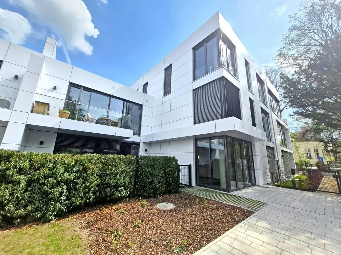 2 Zimmer Wohnung mit 118 m² in Hannover – Bild 4