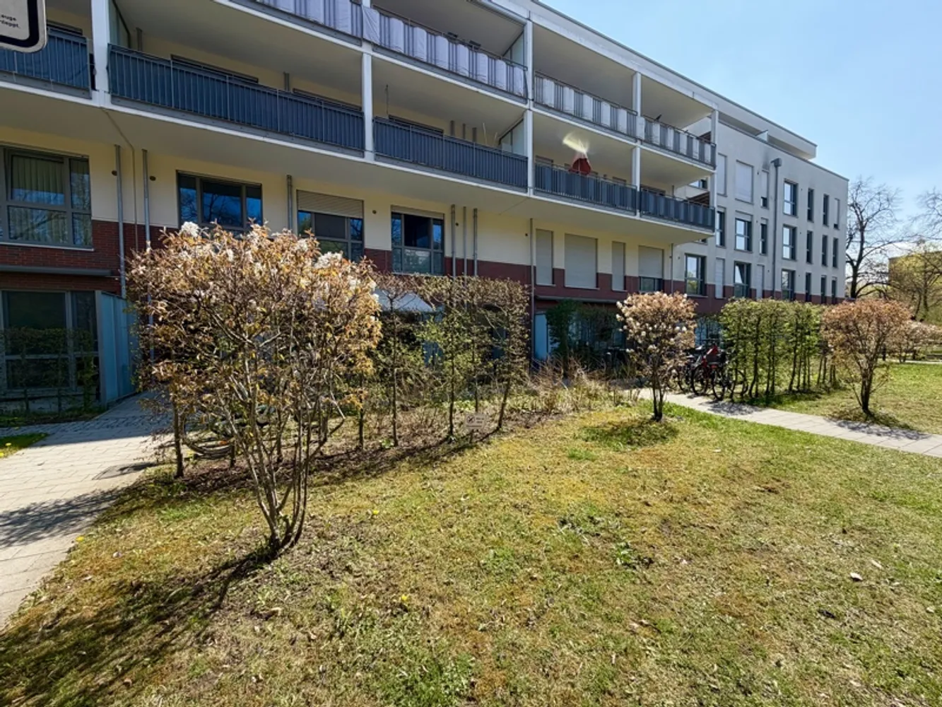 2 Zimmer Wohnung mit 54 m² in München – Bild 3