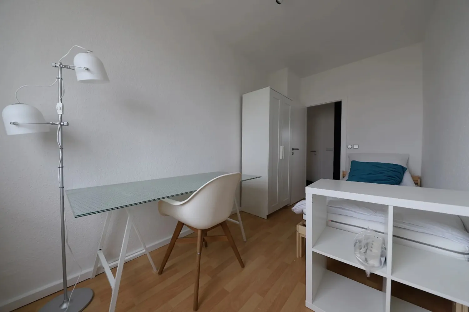 Shared room with 13 m² in Berlin – Photo 3