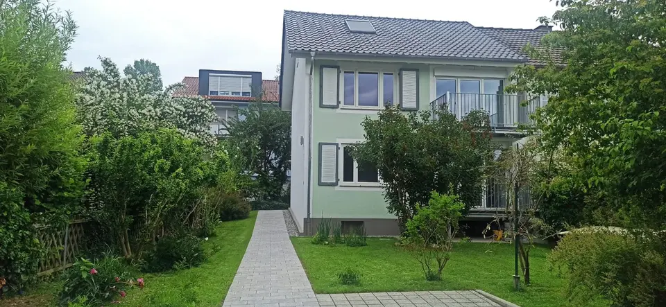 5 Zimmer Haus mit 130 m² in Weingarten – Bild 1