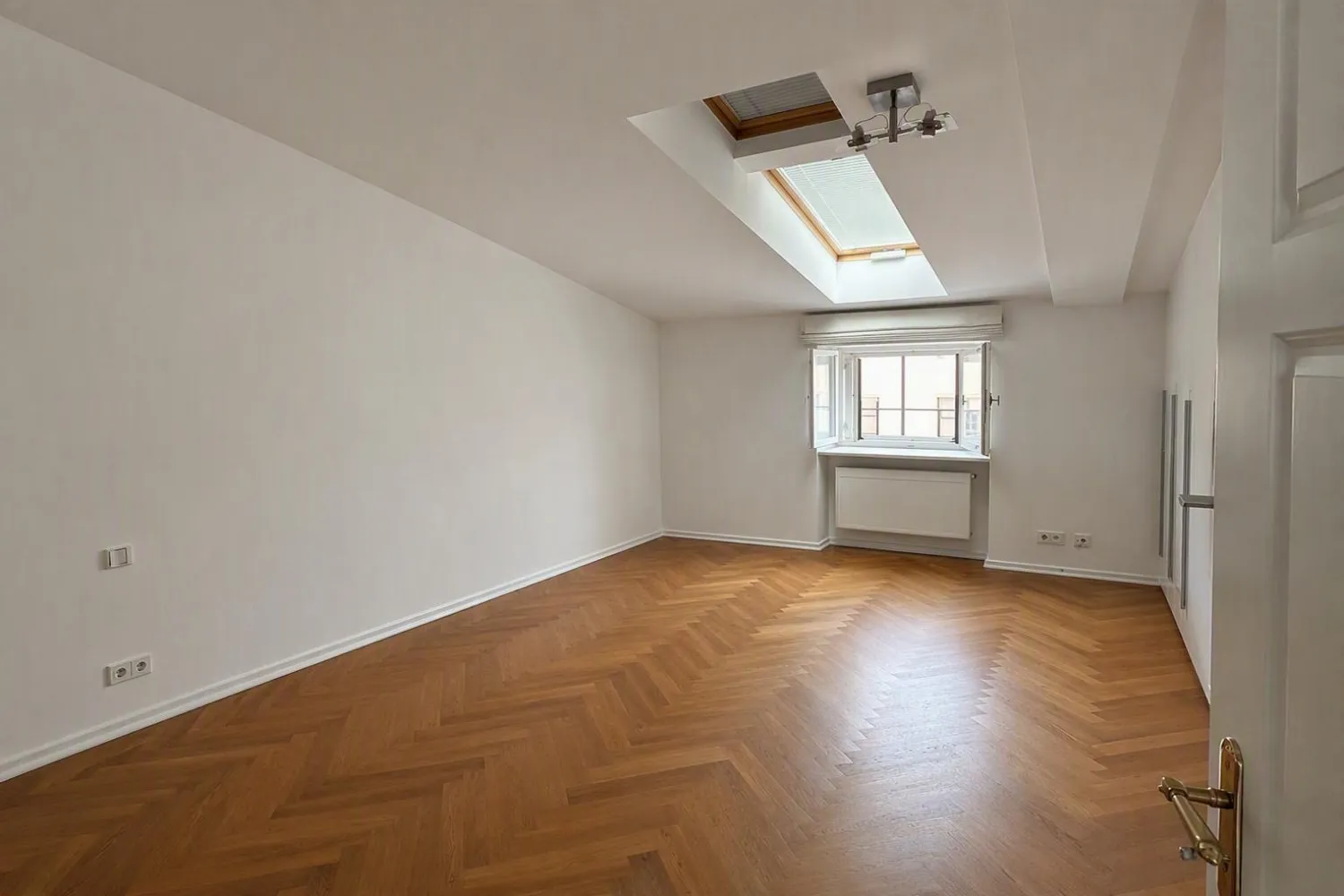 2 Zimmer Wohnung mit 89 m² in München – Bild 3