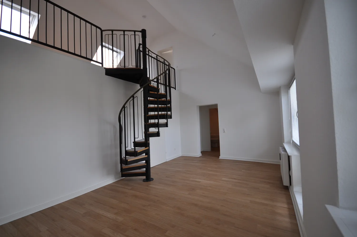 3 Zimmer Wohnung mit 77 m² in Köln – Bild 3