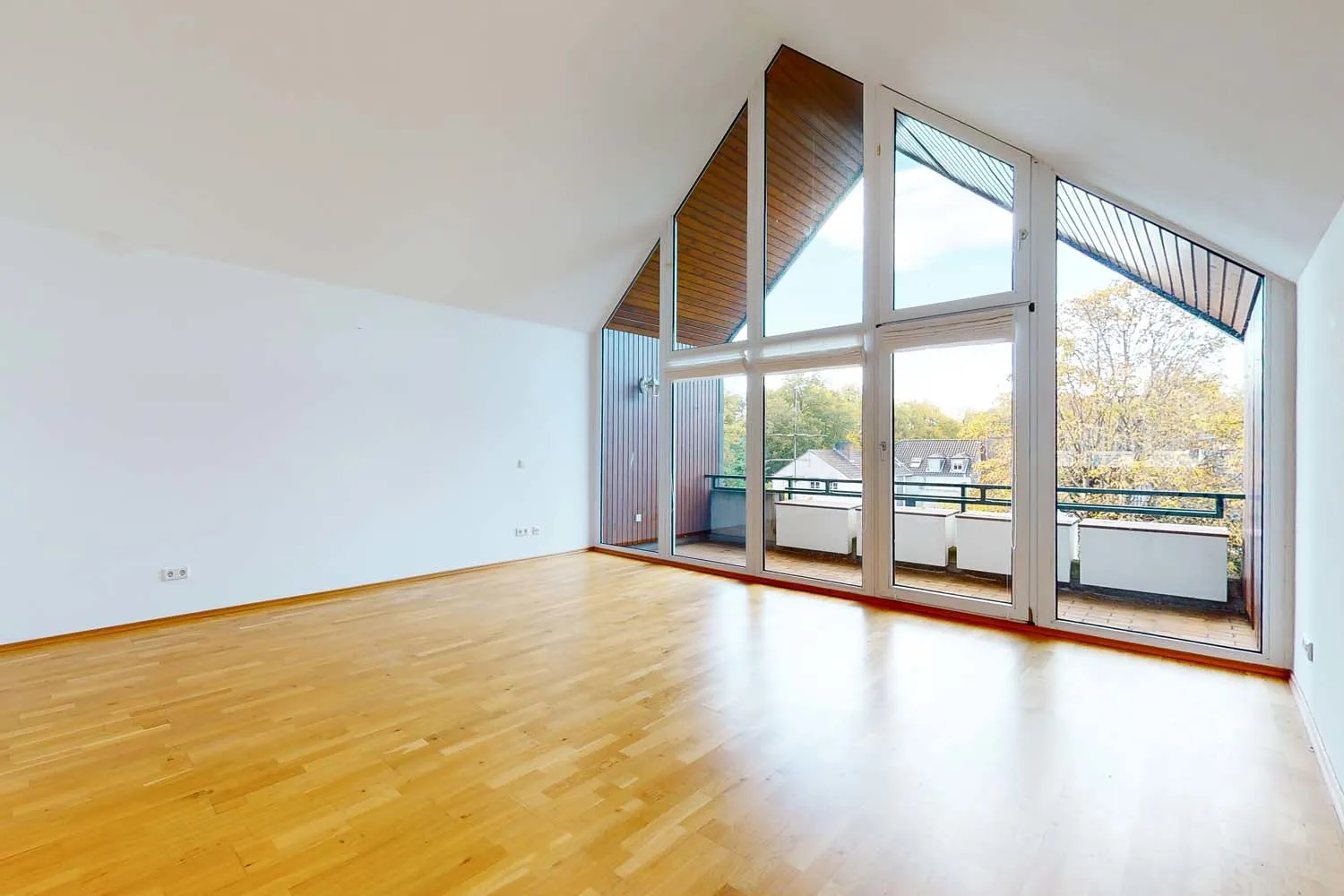 2 Zimmer Wohnung mit 85 m² in Düsseldorf – Bild 1