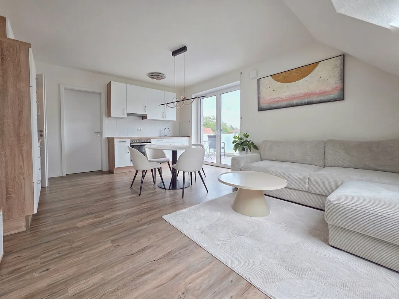 4 Zimmer Wohnung mit 98 m² in Oldenburg – Bild 2