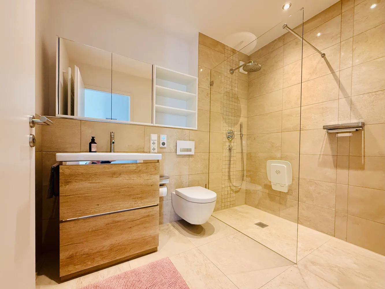 2 Zimmer Wohnung mit 66 m² in München – Bild 12