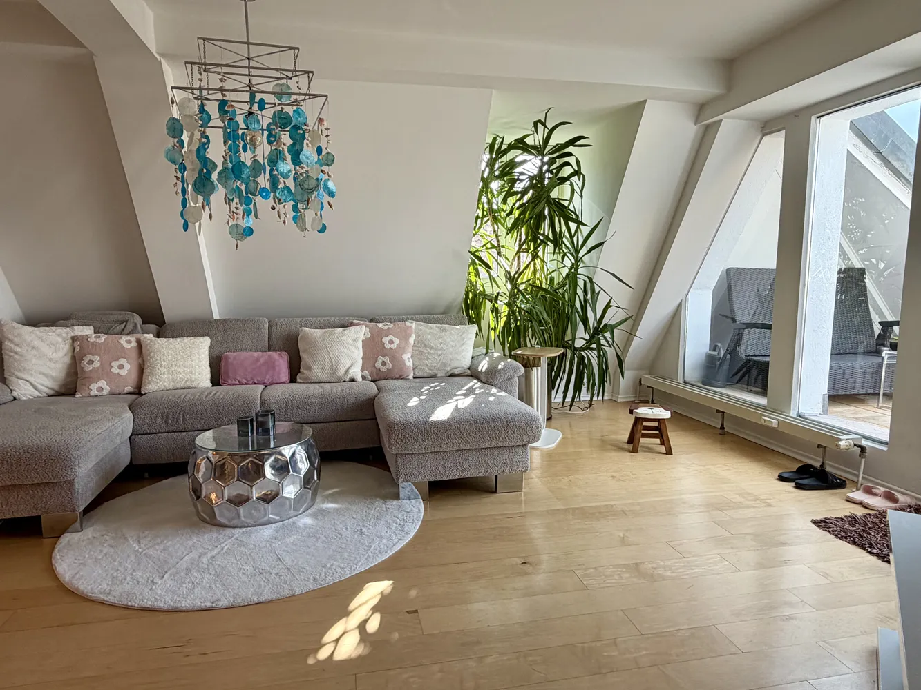 4 Zimmer Wohnung mit 110 m² in Augsburg – Bild 3