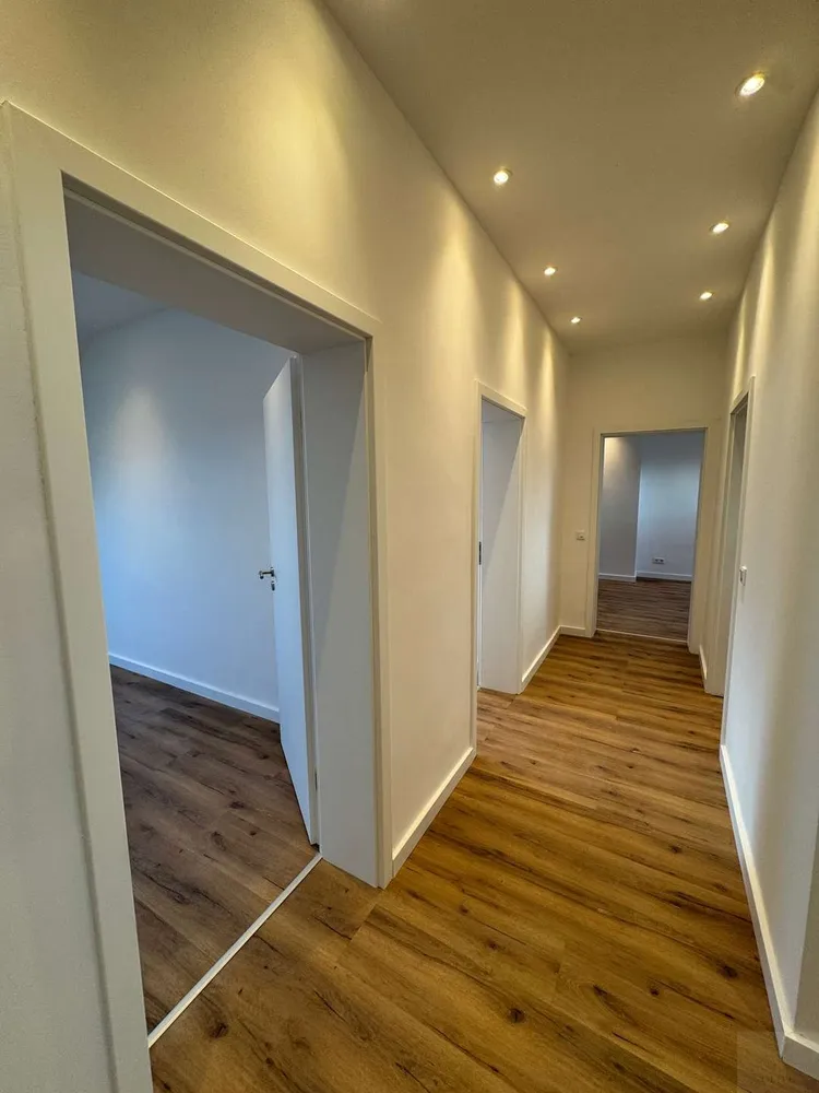 5 Zimmer Wohnung mit 113 m² in Düsseldorf – Bild 4