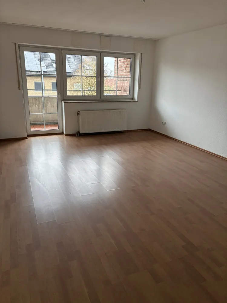 3 Zimmer Wohnung mit 80 m² in Detmold – Bild 1