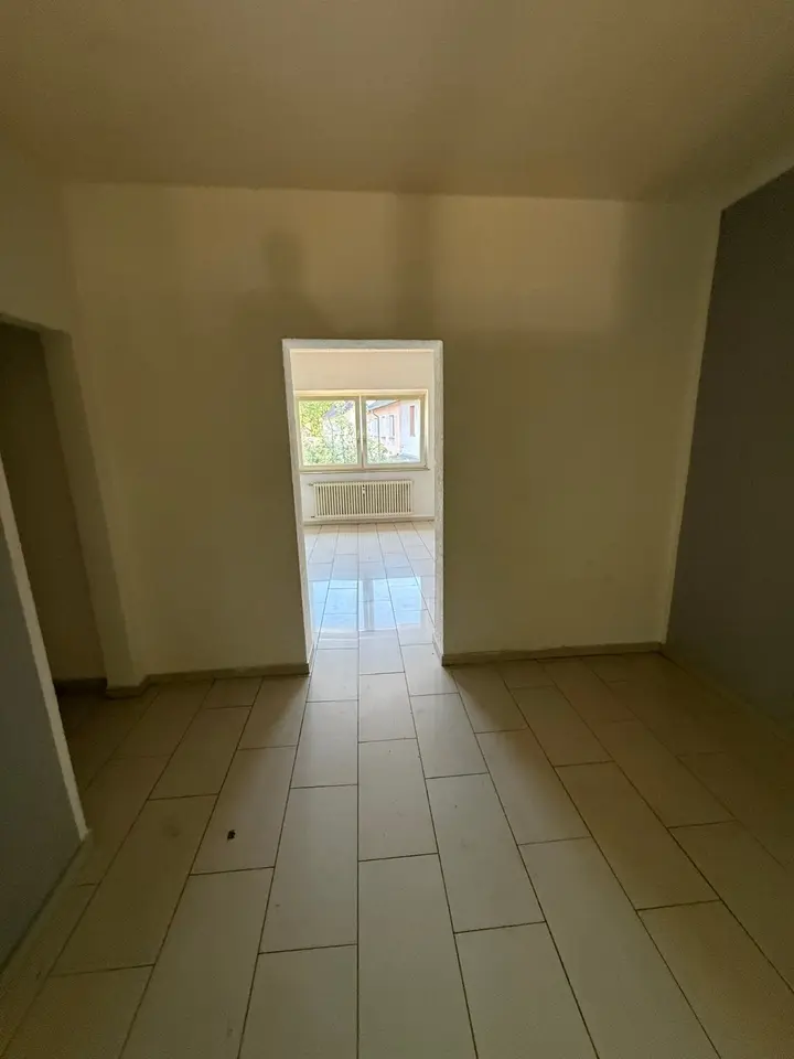 7 Zimmer Wohnung mit 175 m² in Duisburg – Bild 2