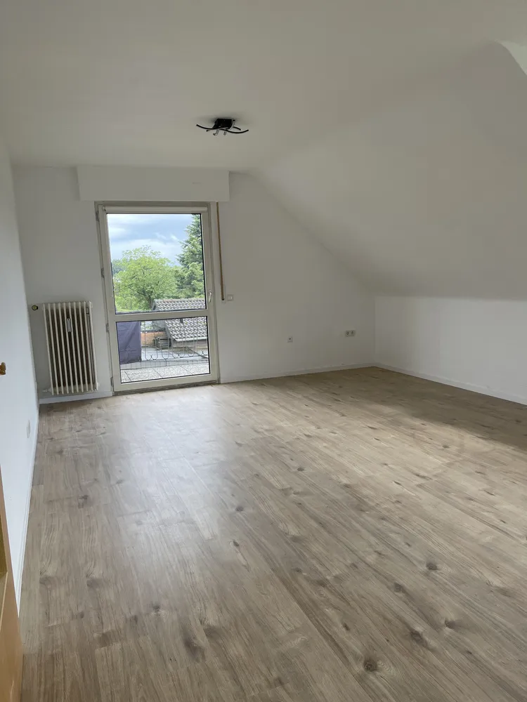 3 Zimmer Wohnung mit 72 m² in Bergisch Gladbach – Bild 1