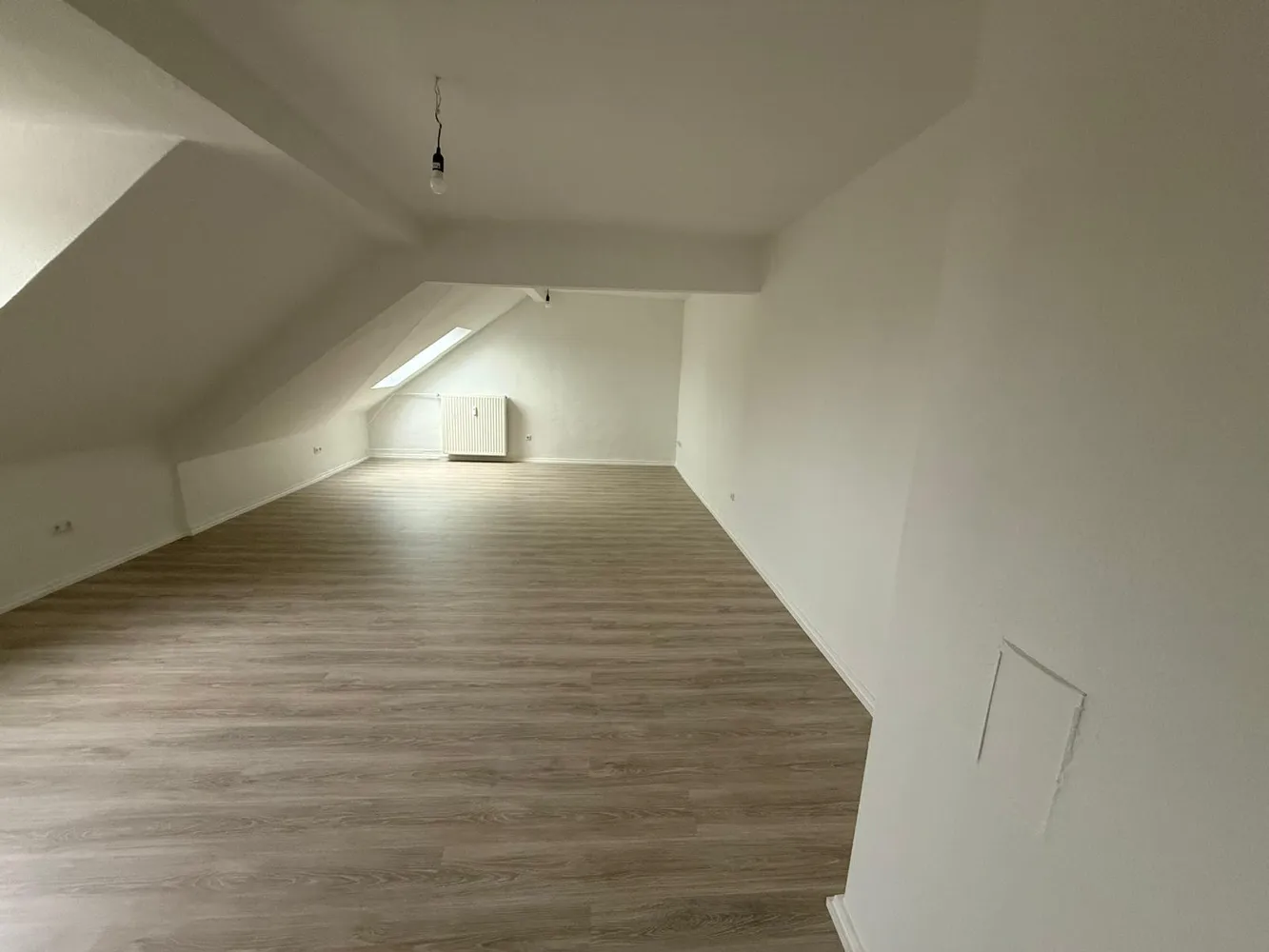 2 Zimmer Wohnung mit 80 m² in Düsseldorf – Bild 2
