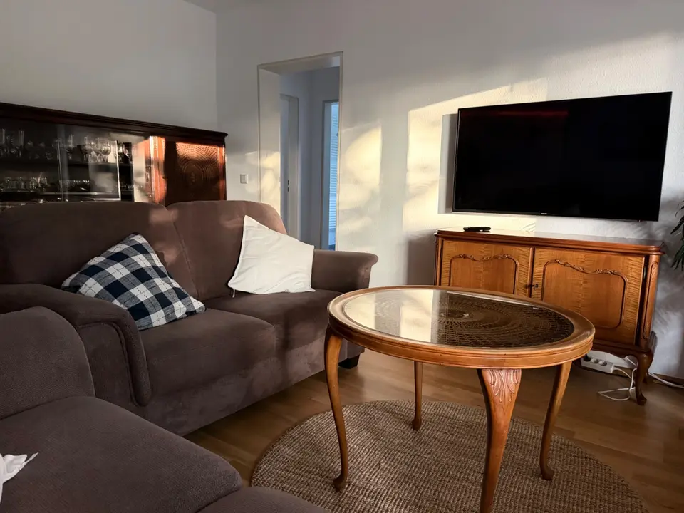 WG-Zimmer mit 93 m² in Bergisch Gladbach – Bild 1