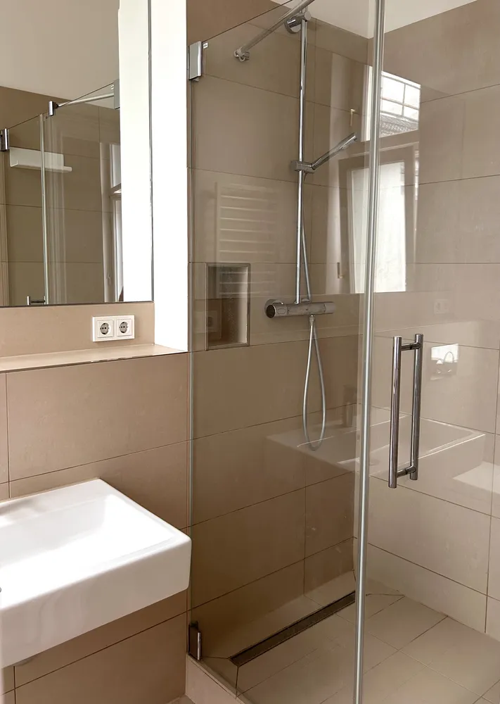 6 Zimmer Wohnung mit 265 m² in Berlin – Bild 12