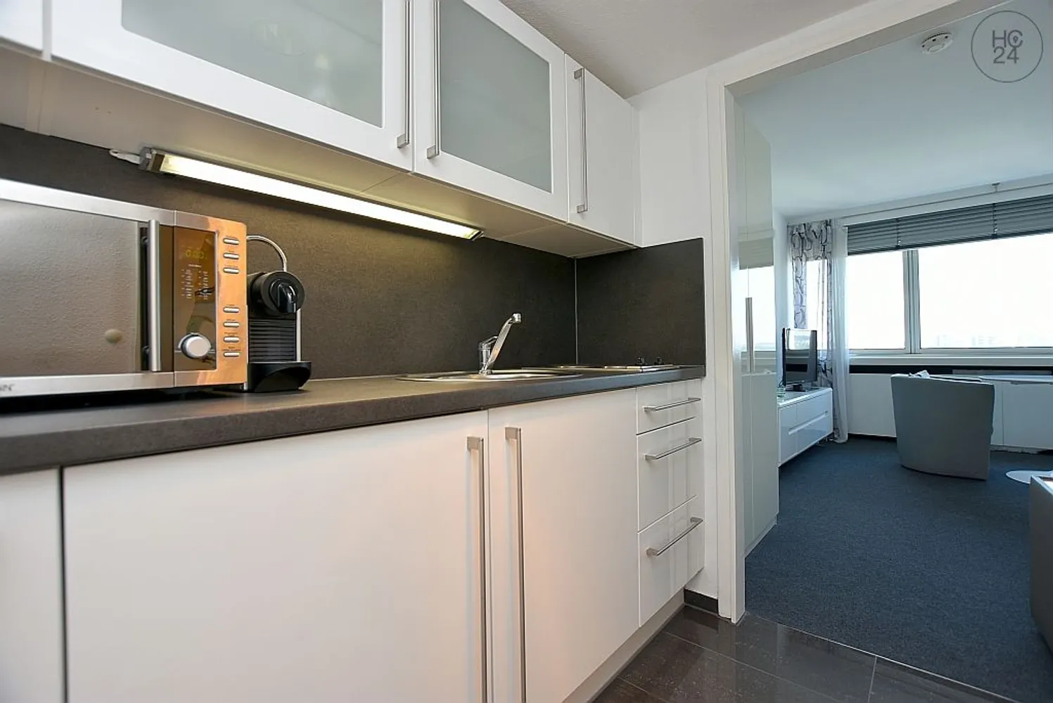 1 room apartment with 25 m² in Stuttgart – Photo 12