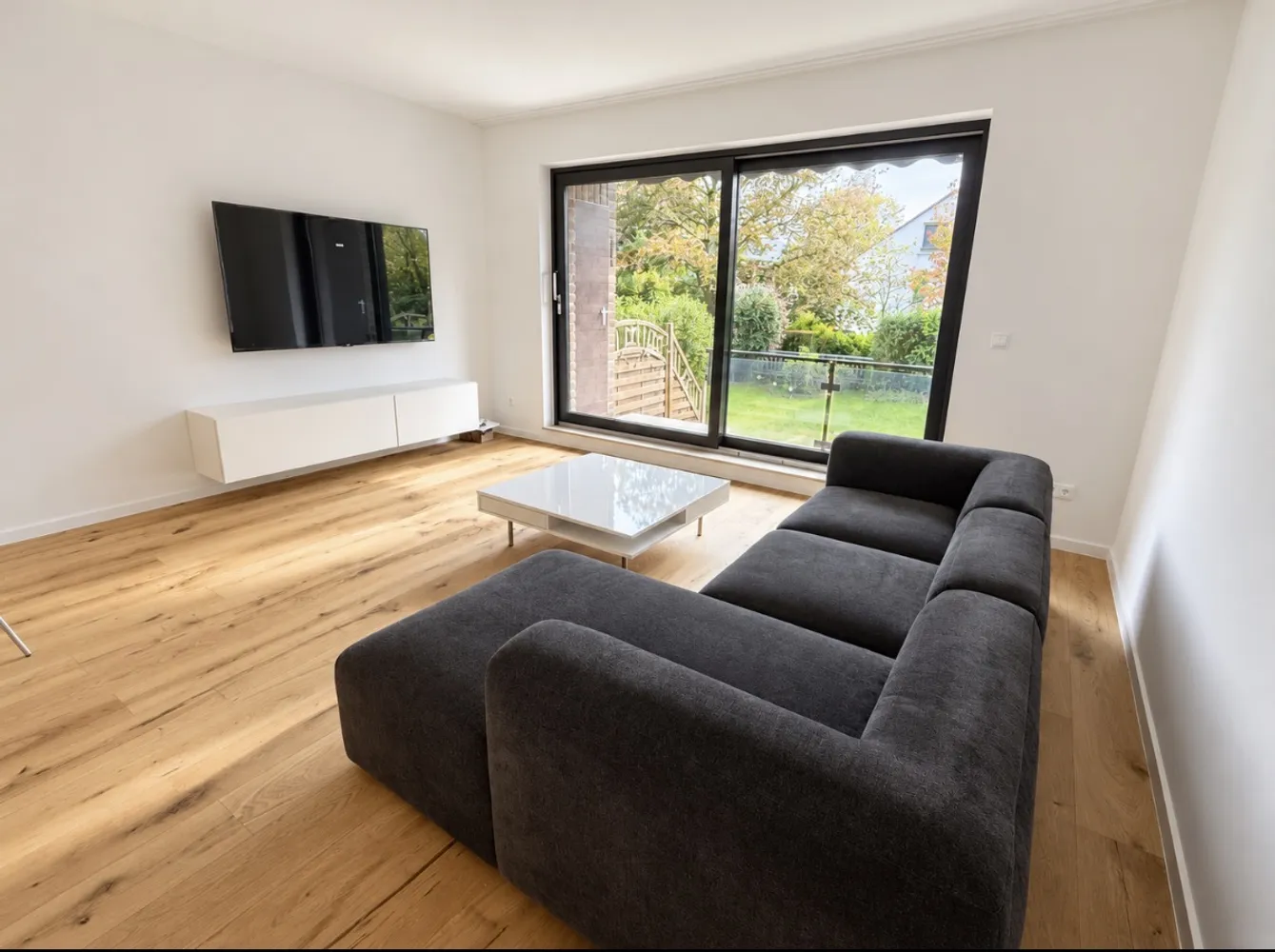 2 Zimmer Wohnung mit 71 m² in Düsseldorf – Bild 2