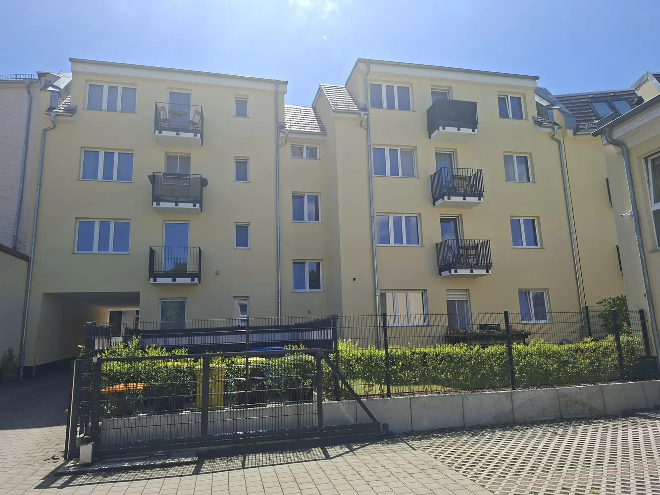 2 room apartment with 56 m² in Berlin – Photo 2