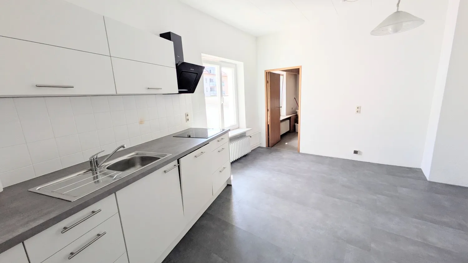 3 Zimmer Wohnung mit 110 m² in Karlsruhe – Bild 4