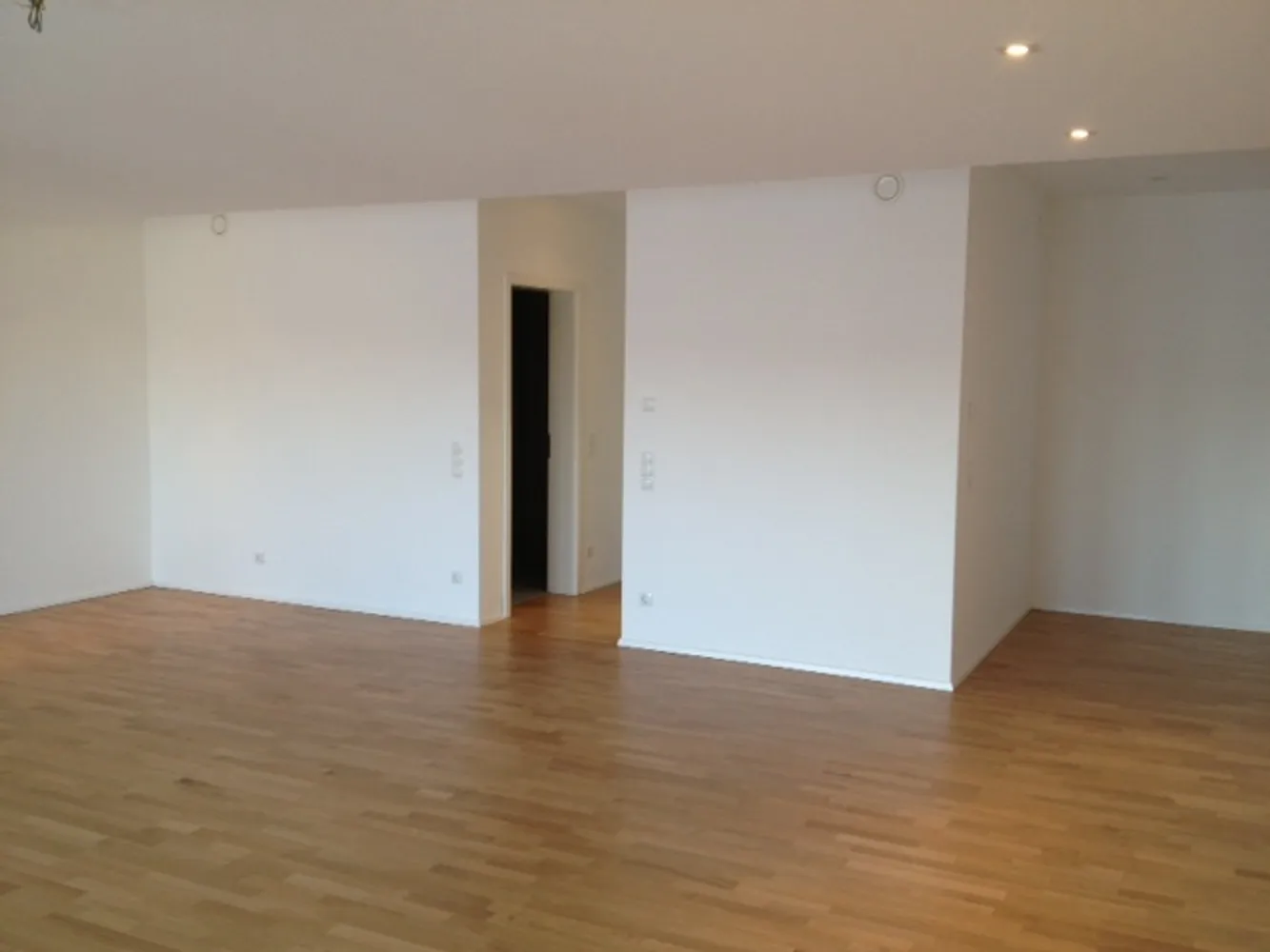 5 Zimmer Wohnung mit 240 m² in Stuttgart – Bild 12