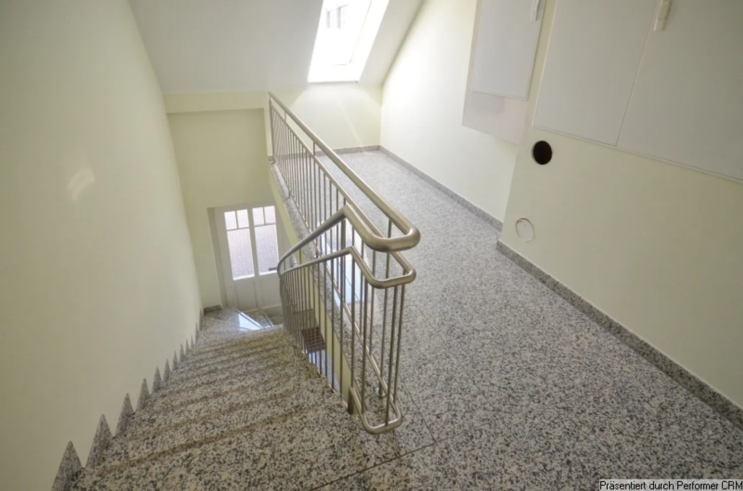 2 Zimmer Wohnung mit 69 m² in Pinneberg – Bild 1