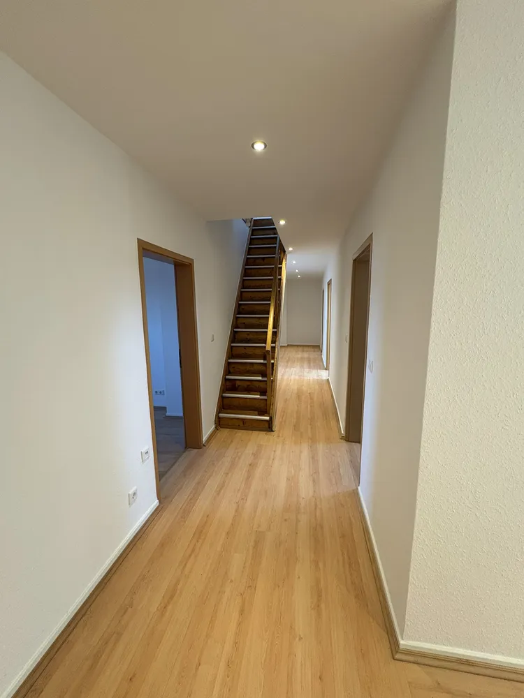 4 Zimmer Wohnung mit 120 m² in Hannover – Bild 4