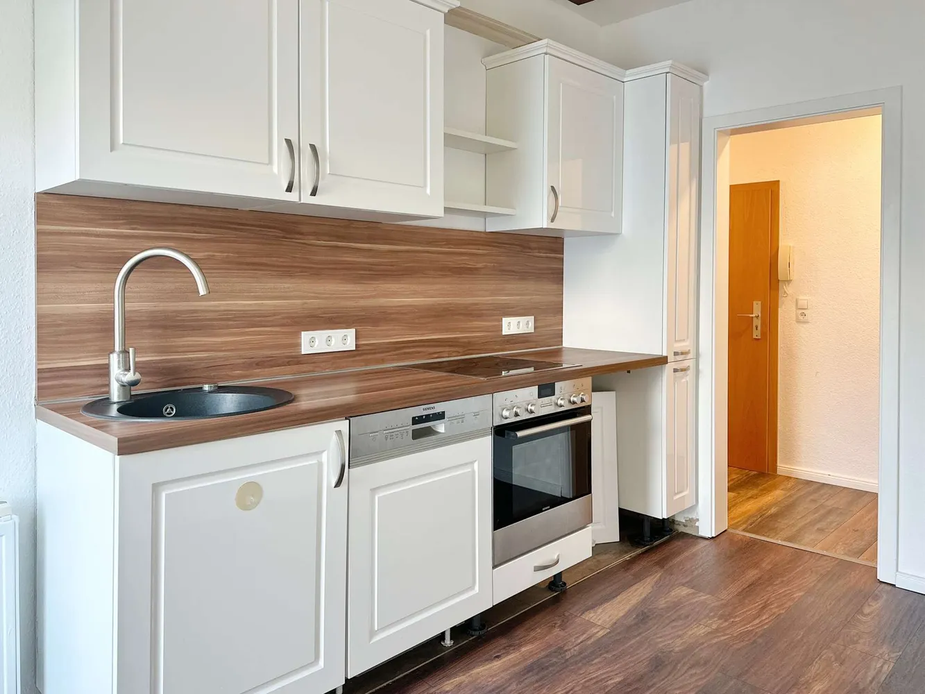 1 Zimmer Wohnung mit 50 m² in Rostock – Bild 2