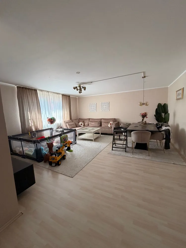 3 Zimmer Wohnung mit 76 m² in Köln – Bild 2