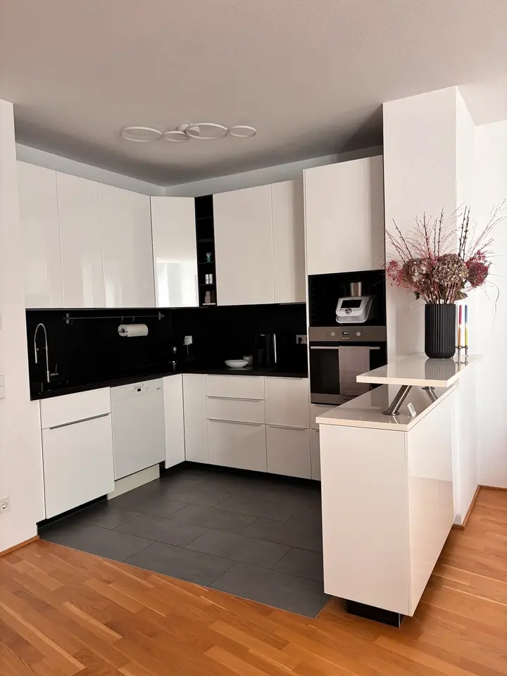 3 Zimmer Wohnung mit 112 m² in Frankfurt am Main – Bild 3