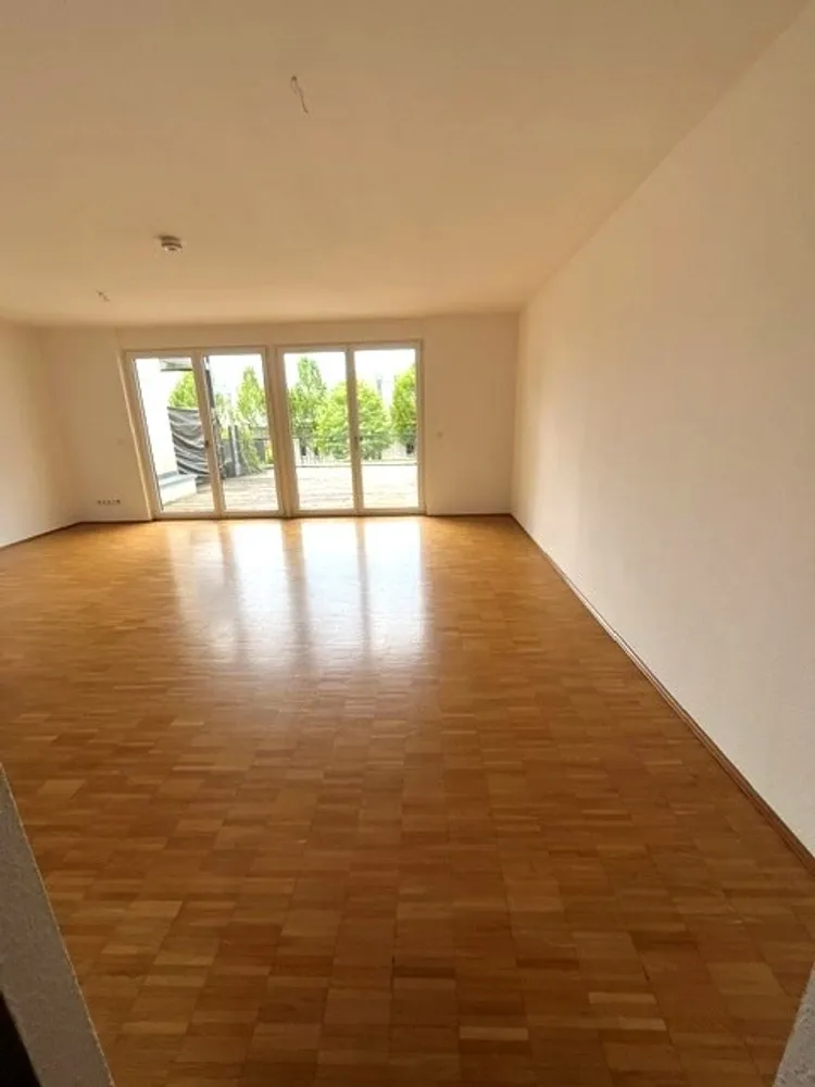 3 Zimmer Wohnung mit 133 m² in Wiesbaden – Bild 1