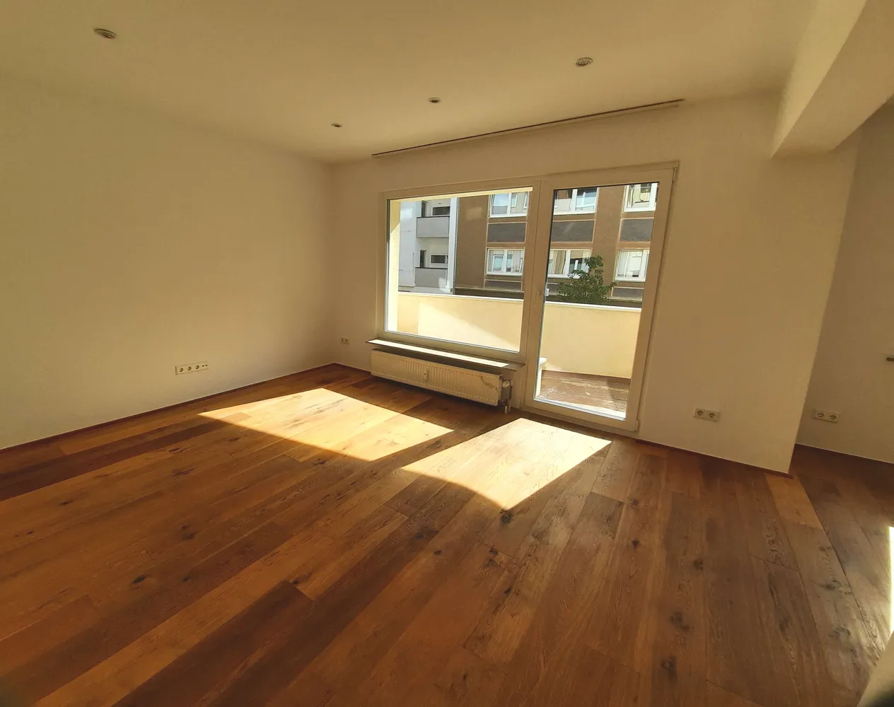 2 Zimmer Wohnung mit 65 m² in Düsseldorf – Bild 2