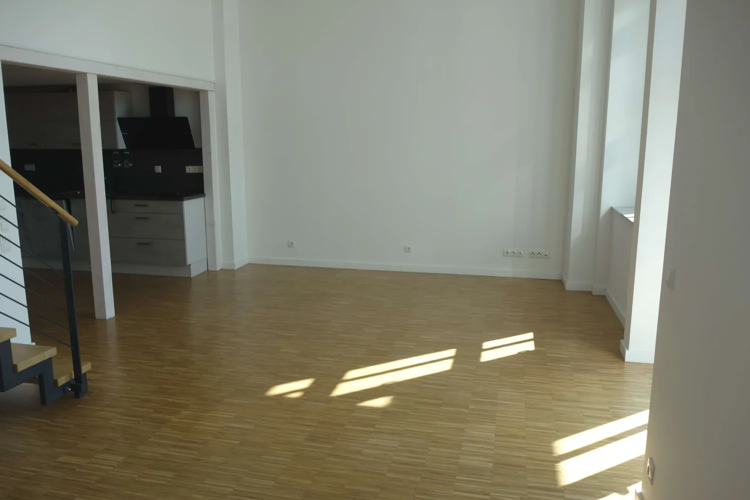 2 Zimmer Wohnung mit 91 m² in Magdeburg – Bild 2