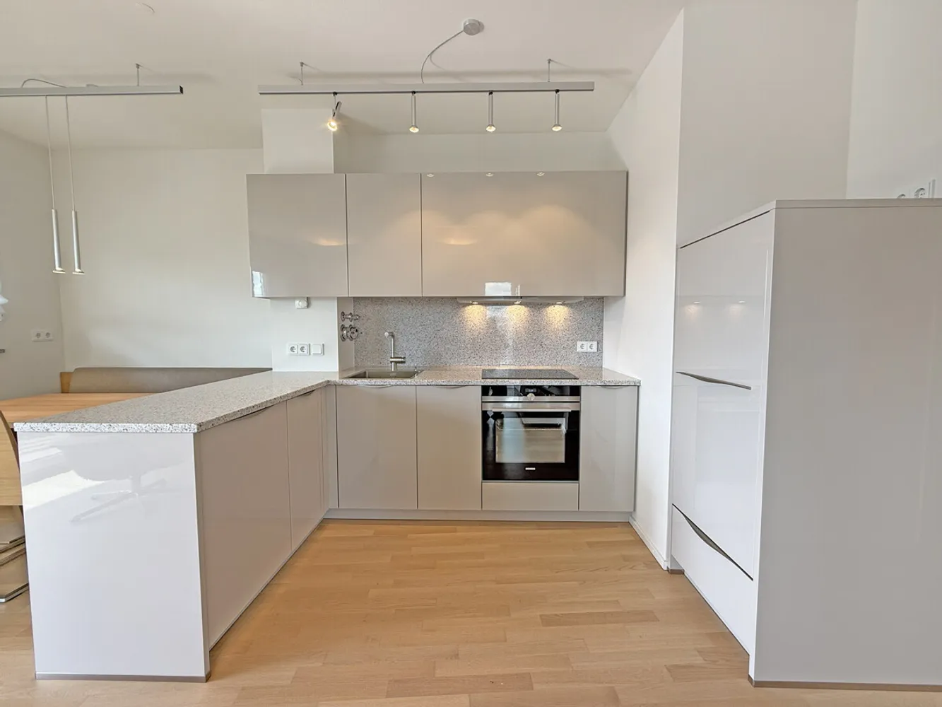 3 Zimmer Wohnung mit 83 m² in München – Bild 3