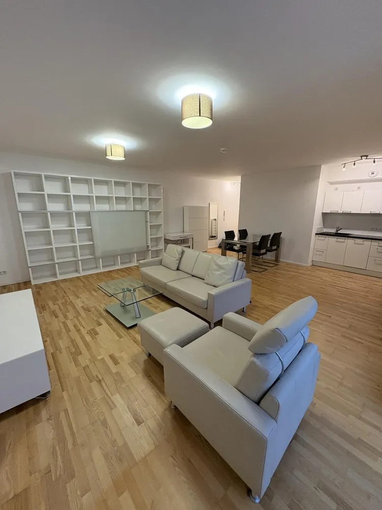 3 room apartment with 72 m² in Berlin – Photo 2