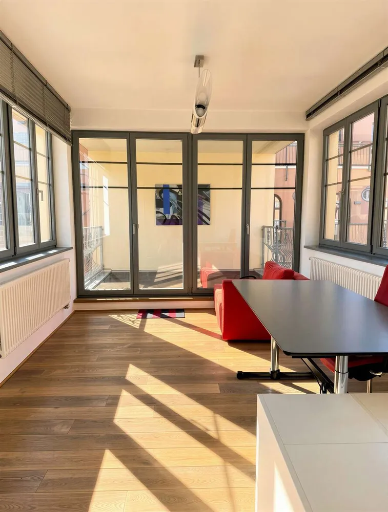 5 Zimmer Wohnung mit 168 m² in Berlin – Bild 1