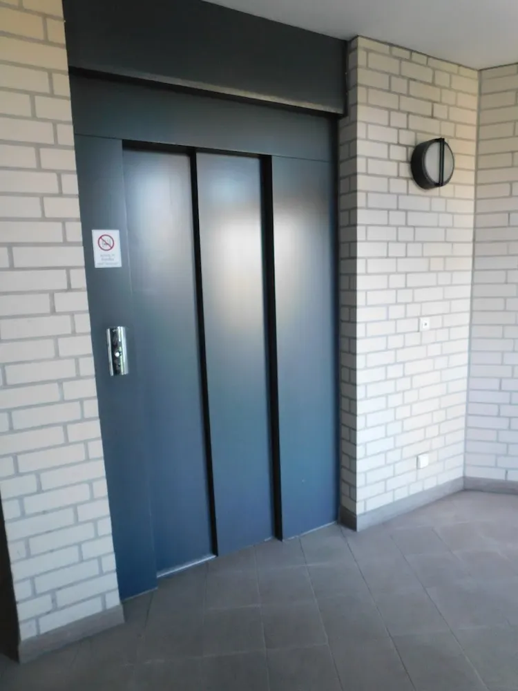2 Zimmer Wohnung mit 82 m² in Berlin – Bild 8