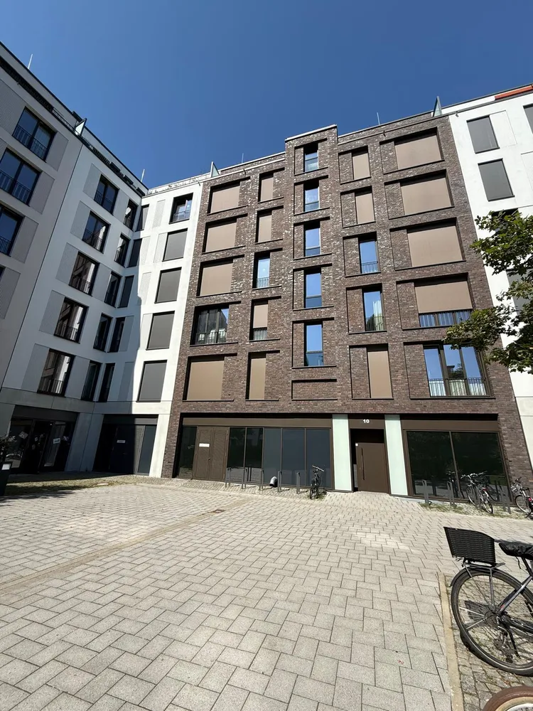 2 Zimmer Wohnung mit 75 m² in Berlin – Bild 10