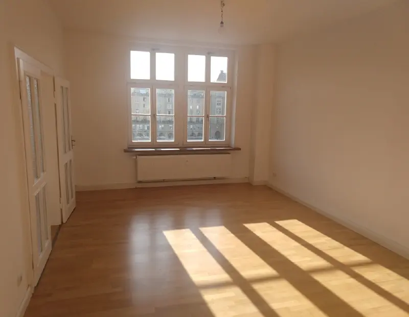 4 Zimmer Wohnung mit 120 m² in Dresden – Bild 1