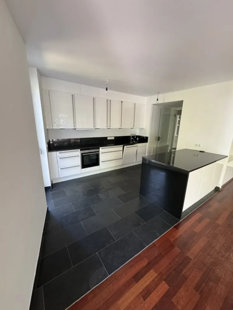 3 Zimmer Wohnung mit 118 m² in München – Bild 8
