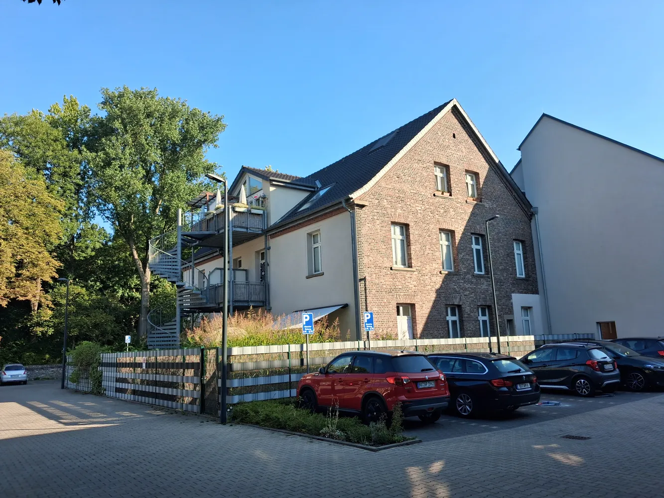 6 Zimmer Wohnung mit 149 m² in Bochum – Bild 1