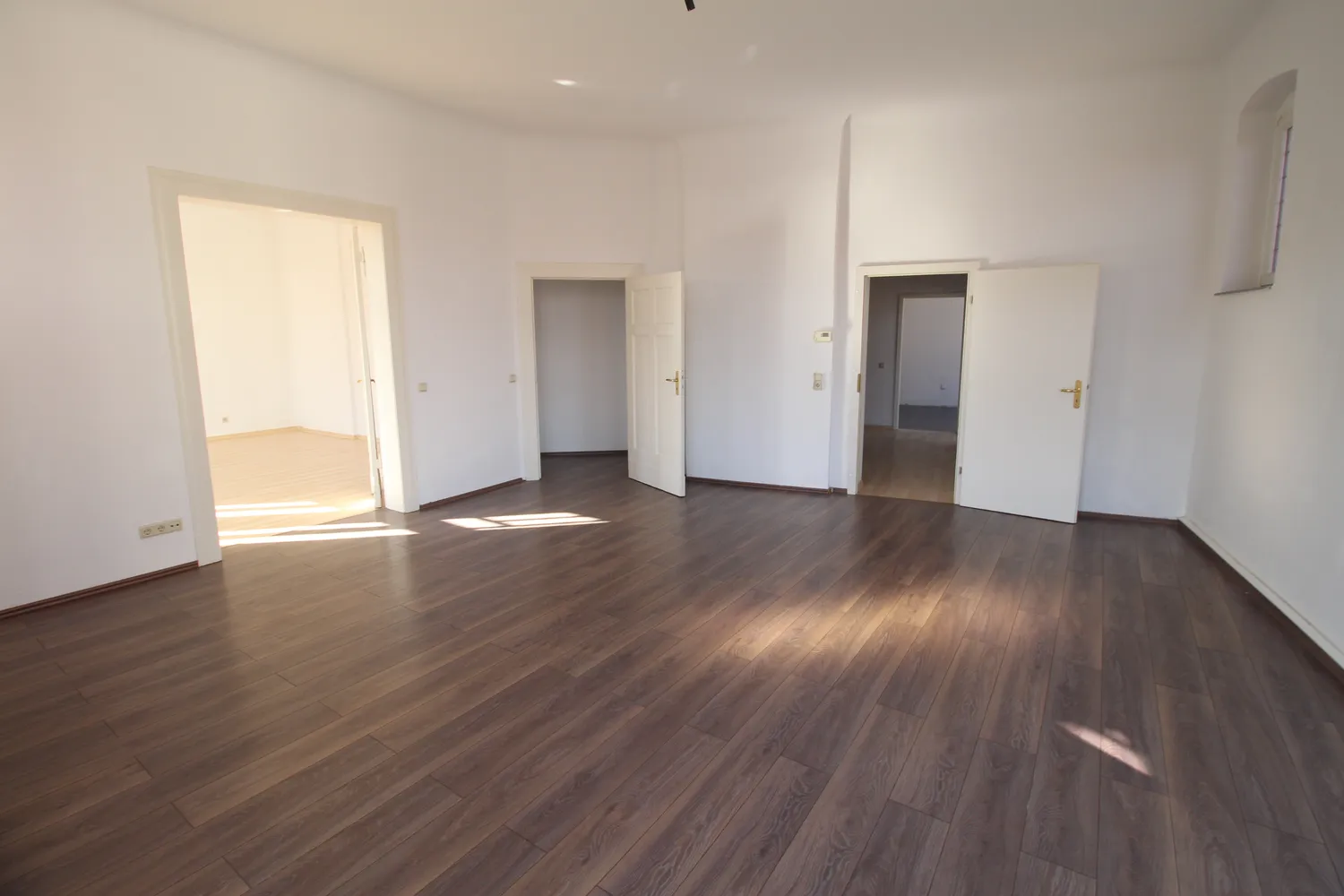 2 Zimmer Wohnung mit 104 m² in Halle (Saale) – Bild 5