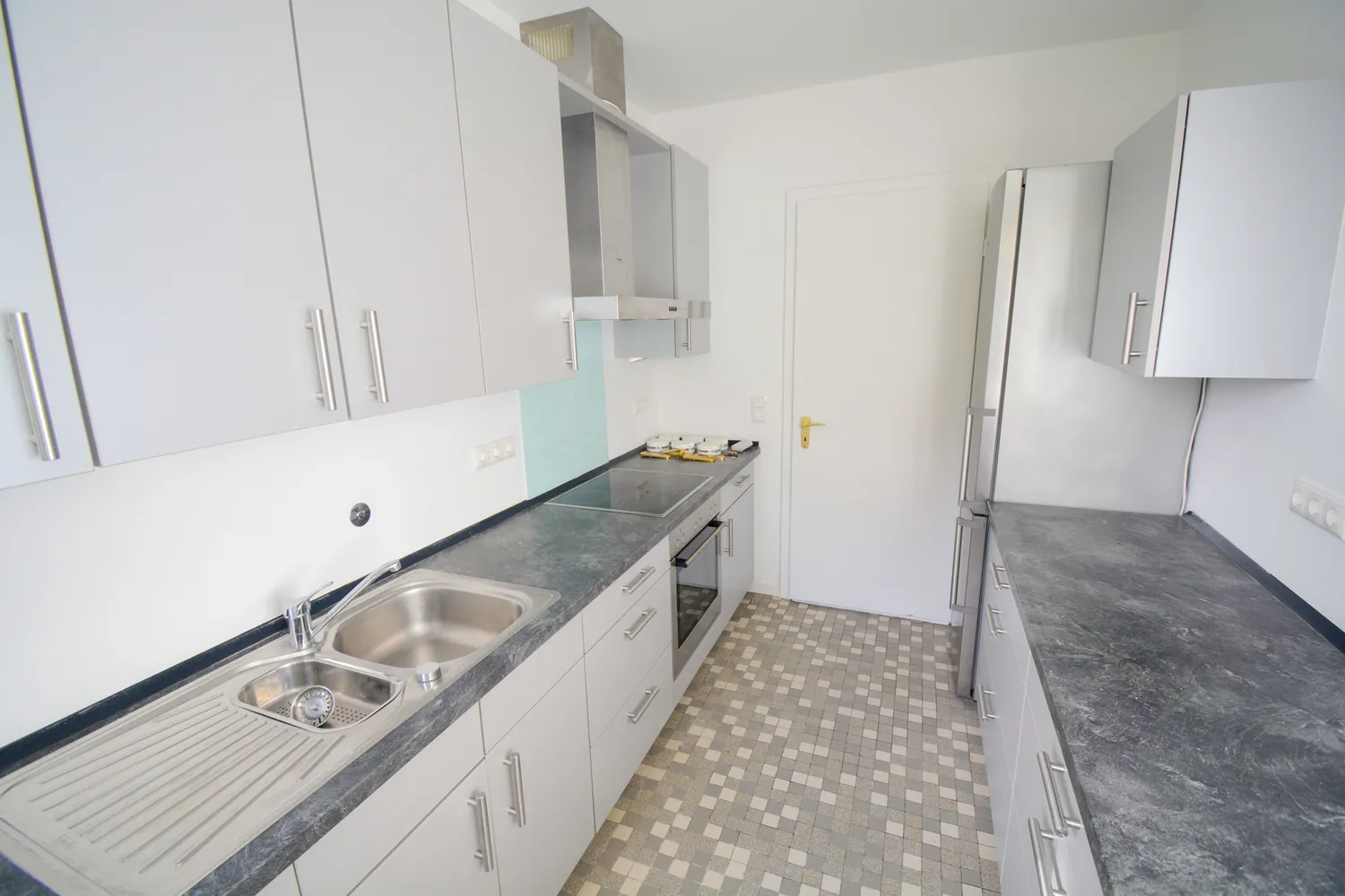 4 Zimmer Wohnung mit 140 m² in Lübeck – Bild 7