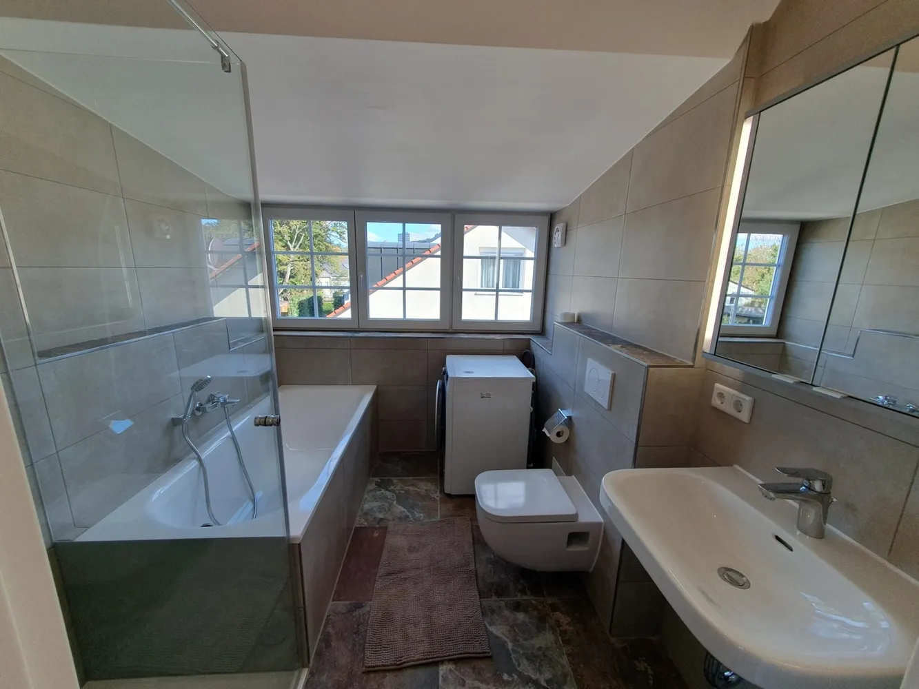 3 Zimmer Wohnung mit 75 m² in München – Bild 4