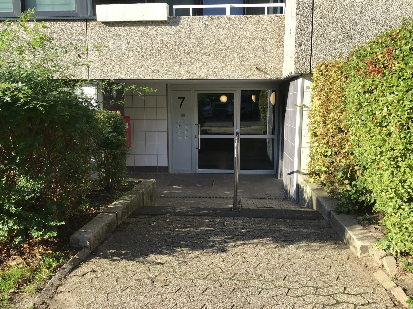 2 Zimmer Wohnung mit 65 m² in Essen – Bild 2